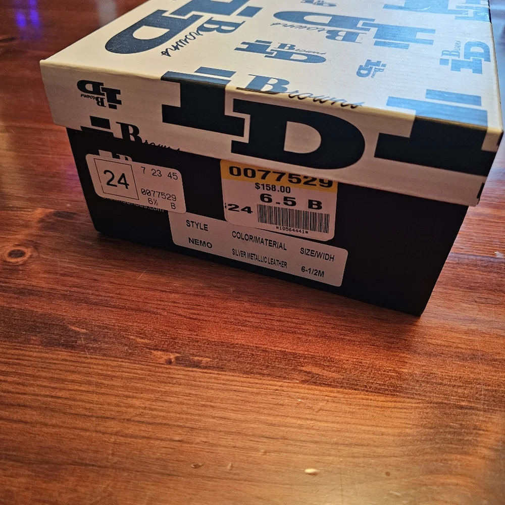 Elegant Silver Women's Open-Toe Heels‎ From Browns. Size 6.5 - Picture 8 of 9